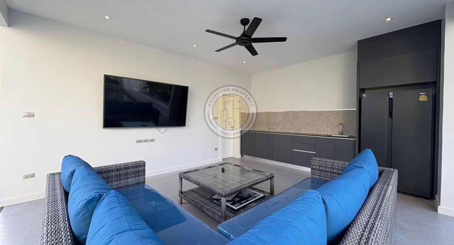 For rent 5 bedrooms villa in Bang Lamung, Chonburi
