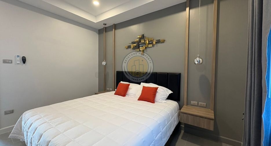 For rent 5 bedrooms villa in Bang Lamung, Chonburi