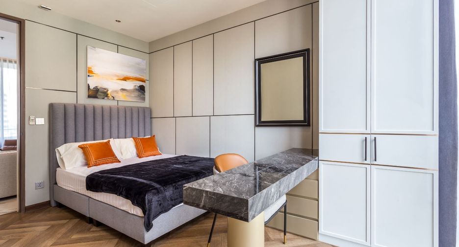 Condo en alquiler y en venta de 3 habitaciones en Khlong Toei, Bangkok