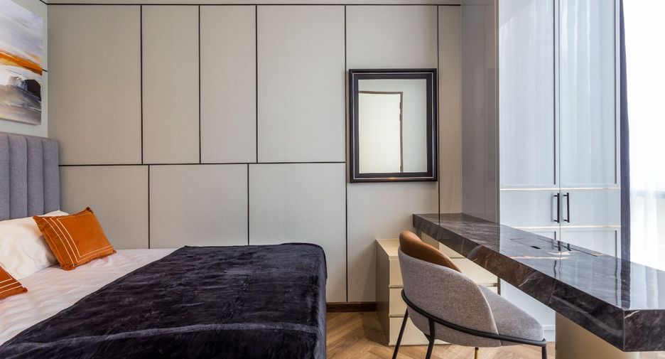 Condo en alquiler y en venta de 3 habitaciones en Khlong Toei, Bangkok