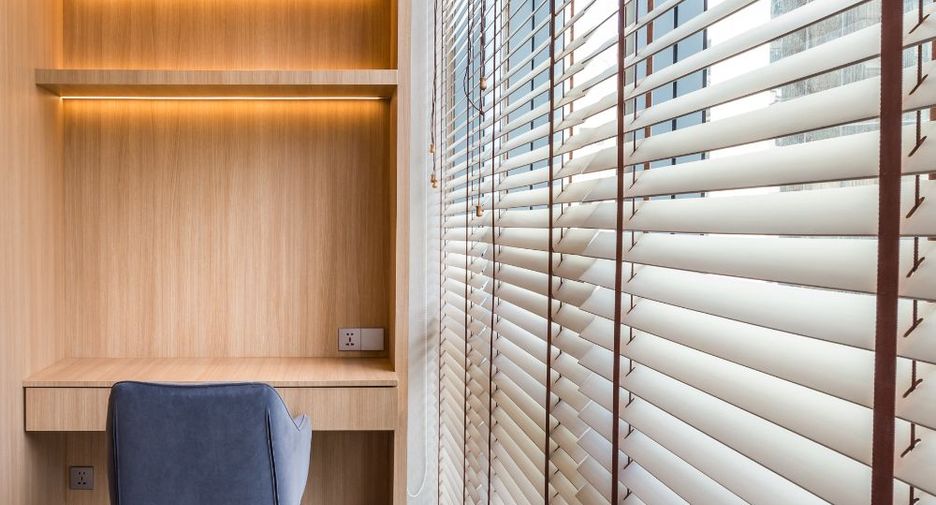Condo en alquiler y en venta de 3 habitaciones en Khlong Toei, Bangkok