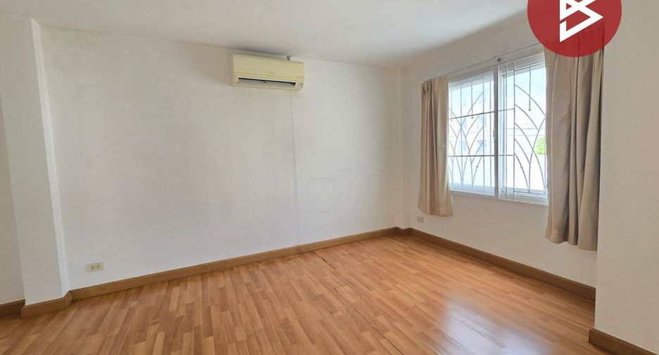 Reihenhaus zur Miete und zum Kauf mit 3 Zimmer in Mueang Samut Prakan, Samut Prakan