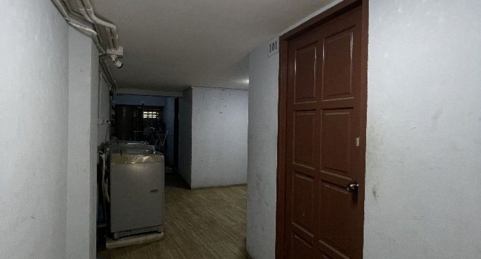 For sale 21 bedrooms retail Space in Prawet, Bangkok