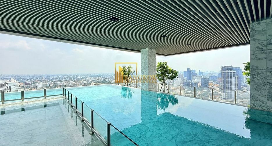 For rent 2 bedrooms condo in Watthana, Bangkok