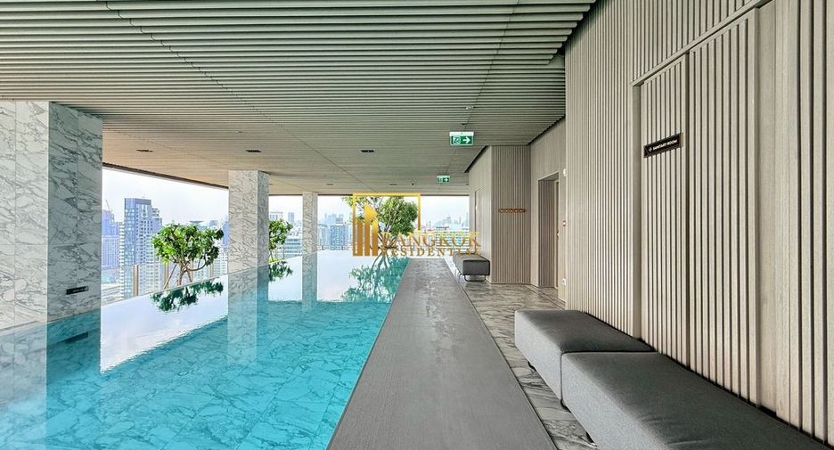 For rent 2 bedrooms condo in Watthana, Bangkok