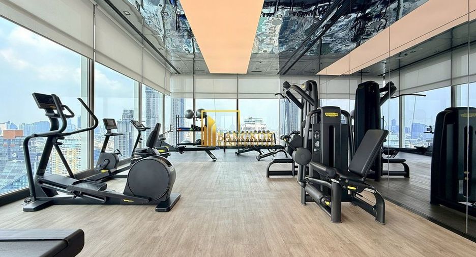 For rent 2 bedrooms condo in Watthana, Bangkok