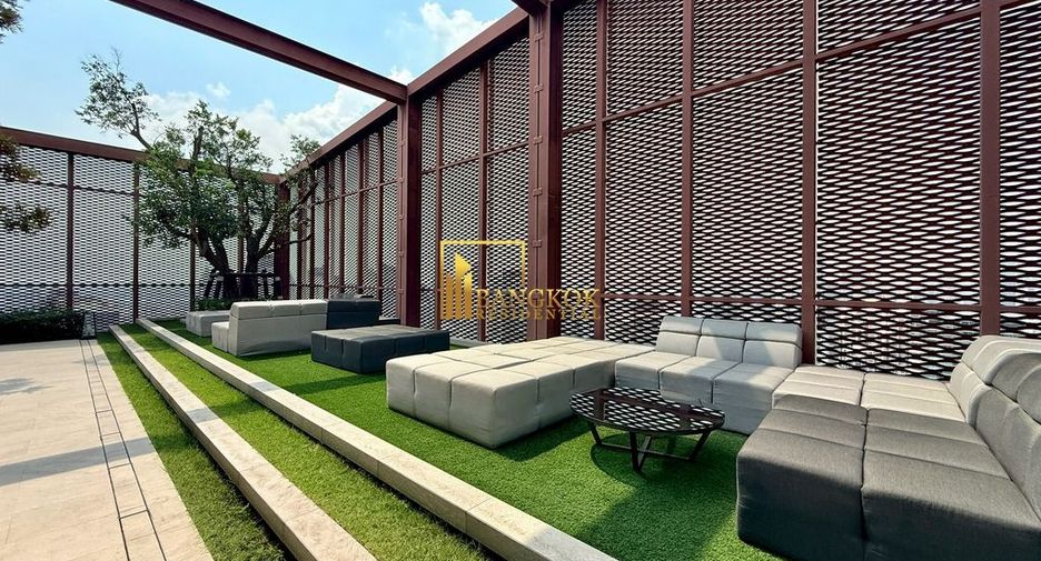 For rent 2 bedrooms condo in Watthana, Bangkok