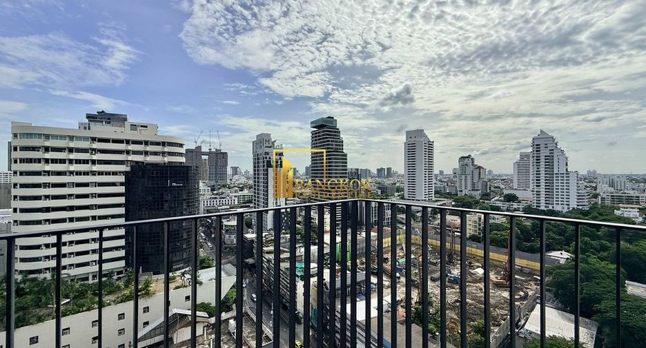 For rent 2 bedrooms condo in Watthana, Bangkok