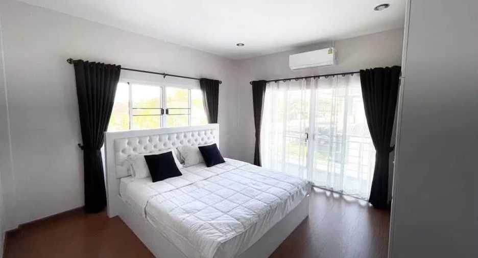 For rent 5 bedrooms house in Mueang Chiang Mai, Chiang Mai