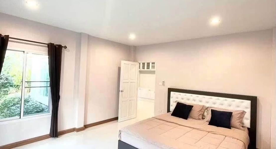 For rent 5 bedrooms house in Mueang Chiang Mai, Chiang Mai