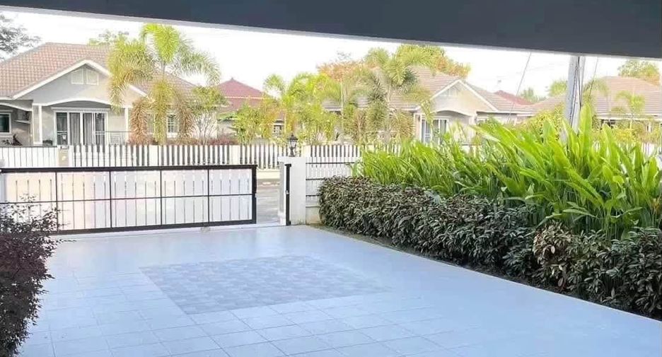 For rent 5 bedrooms house in Mueang Chiang Mai, Chiang Mai