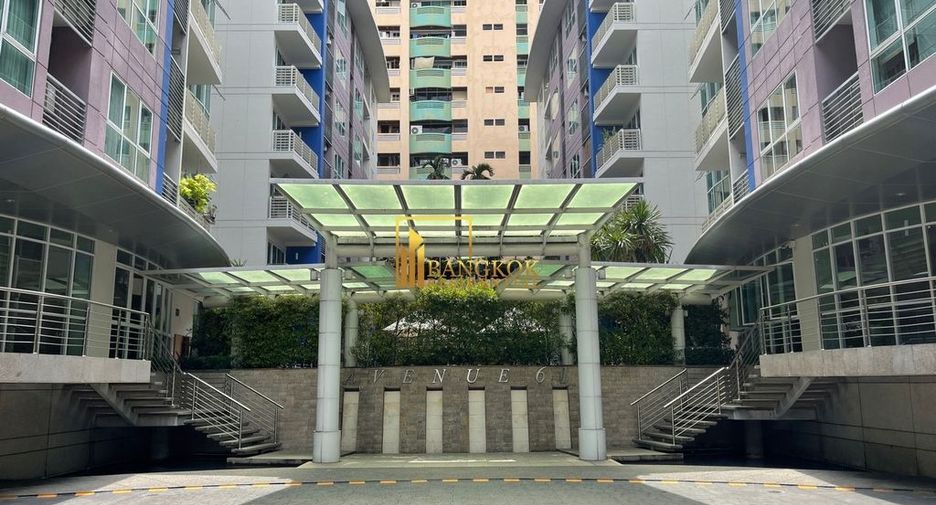 Condo en alquiler de 3 habitaciones en Watthana, Bangkok