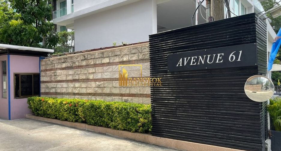 Condo en alquiler de 3 habitaciones en Watthana, Bangkok