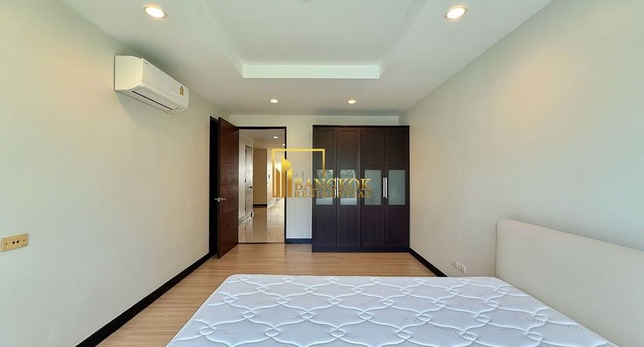 Condo en alquiler de 3 habitaciones en Watthana, Bangkok
