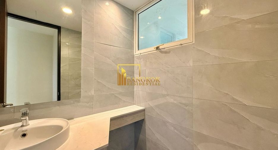 Condo en alquiler de 3 habitaciones en Watthana, Bangkok