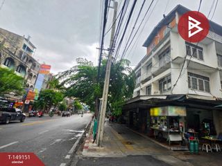 Local comercial en venta de 4 habitaciones en Yan Nawa, Bangkok