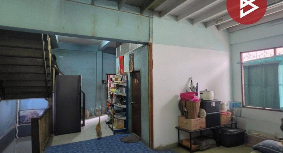 Local comercial en venta de 4 habitaciones en Yan Nawa, Bangkok