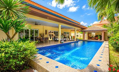 For sale 3 bedrooms villa in Hua Hin, Prachuap Khiri Khan