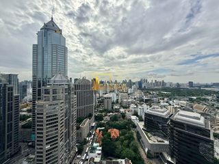 Condo en alquiler de 3 habitaciones en Pathum Wan, Bangkok