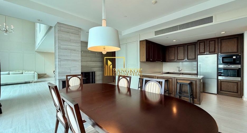 For rent 3 bedrooms condo in Pathum Wan, Bangkok