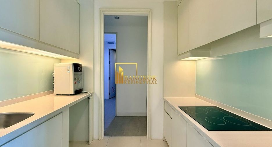 For rent 3 bedrooms condo in Pathum Wan, Bangkok