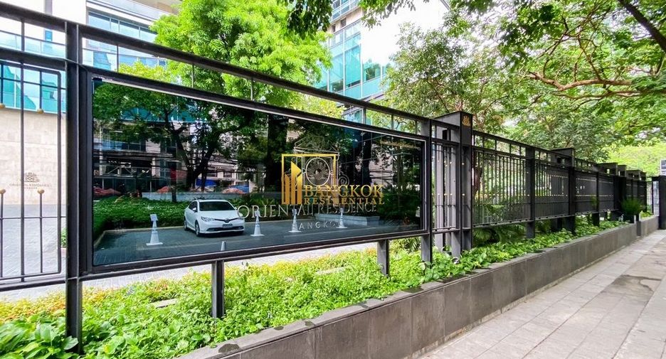For rent 3 bedrooms condo in Pathum Wan, Bangkok