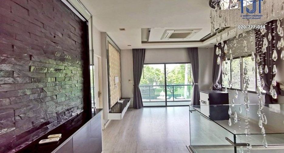 À vendre 3 chambres maison à Sai Mai, Bangkok