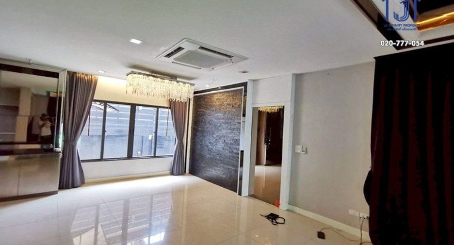 À vendre 3 chambres maison à Sai Mai, Bangkok
