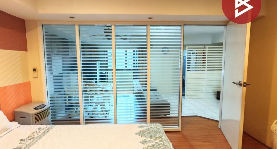 For sale 1 bed condo in Bang Kapi, Bangkok