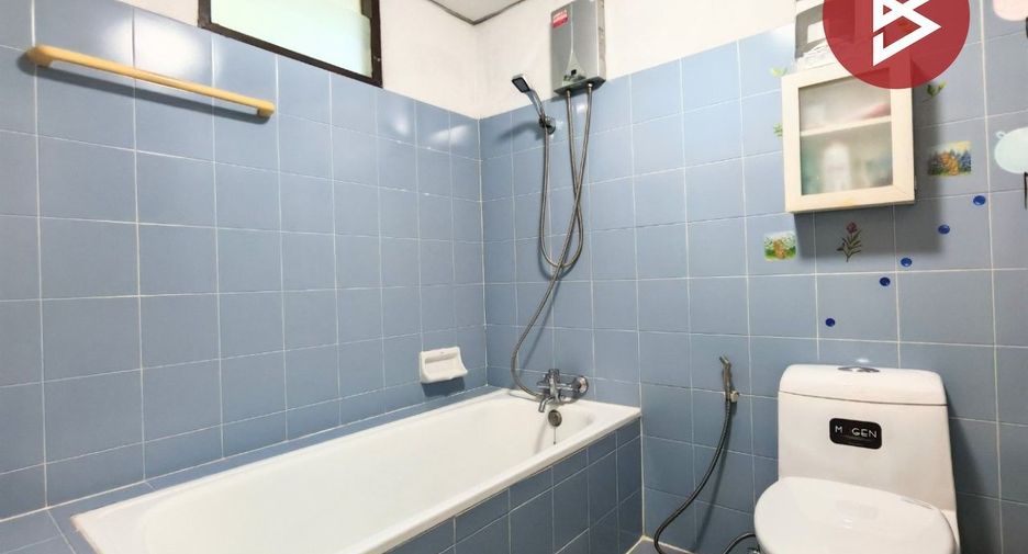 For sale 1 bed condo in Bang Kapi, Bangkok