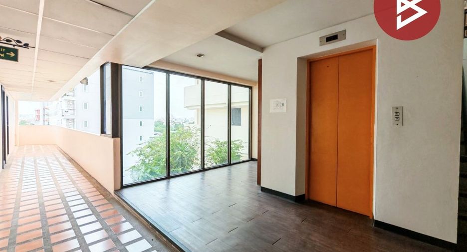 For sale 1 bed condo in Bang Kapi, Bangkok