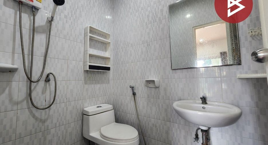 For sale 3 bedrooms townhouse in Si Racha, Chonburi