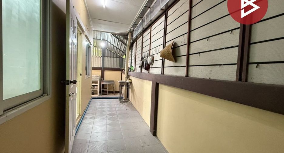 For sale 3 bedrooms townhouse in Si Racha, Chonburi