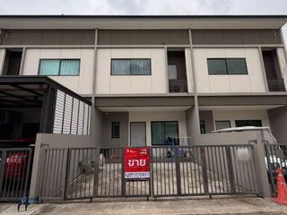出售 4 卧室 联排别墅 在 Mueang Chachoengsao, Chachoengsao