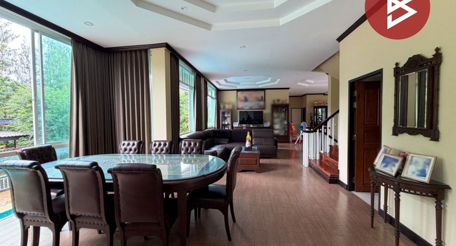 Haus zum Kauf mit 6 Zimmer in Pak Chong, Nakhon Ratchasima