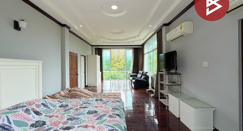 Haus zum Kauf mit 6 Zimmer in Pak Chong, Nakhon Ratchasima