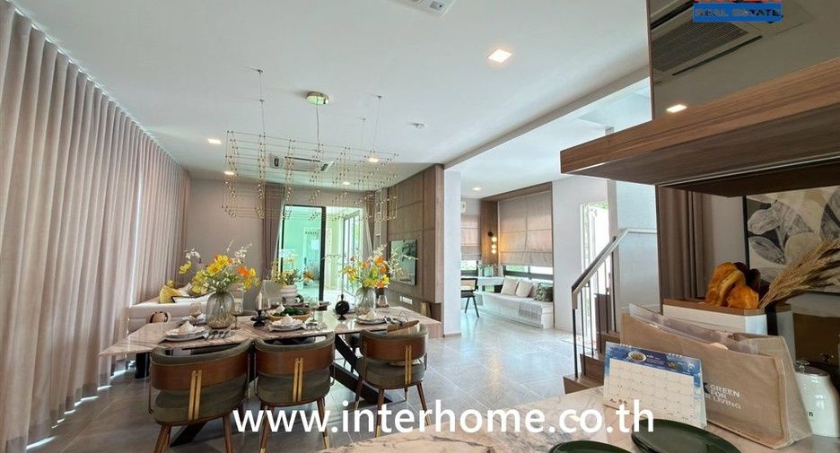 For sale 4 bedrooms house in Bang Khun Thian, Bangkok