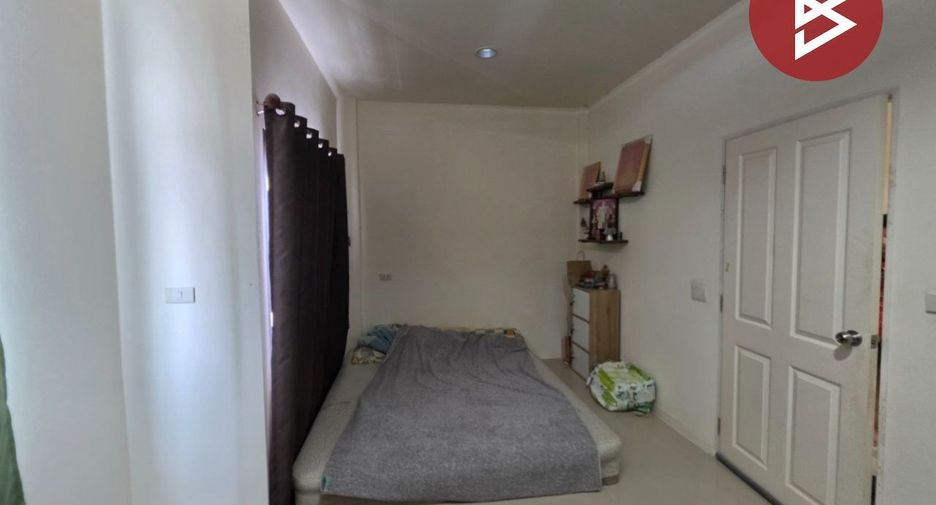 Reihenhaus zum Kauf mit 3 Zimmer in Phan Thong, Chonburi