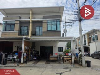 Casa adosada en venta de 3 habitaciones en Phan Thong, Chonburi