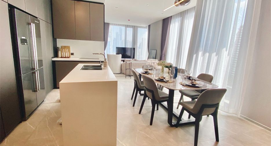 Condo en alquiler y en venta de 3 habitaciones en Khlong Toei, Bangkok