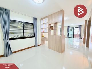 For sale 4 bedrooms house in Ban Bueng, Chonburi