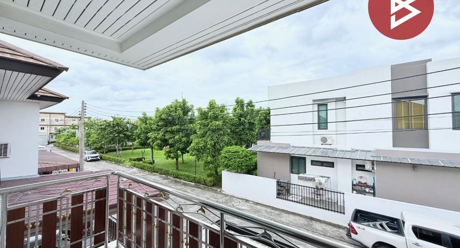 For sale 4 bedrooms house in Ban Bueng, Chonburi