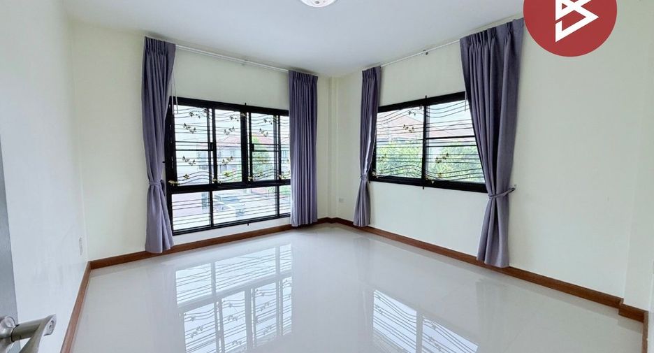 For sale 4 bedrooms house in Ban Bueng, Chonburi