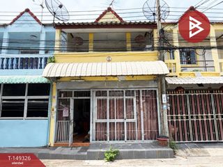 Casa adosada en venta de 4 habitaciones en Lam Luk Ka, Pathum Thani