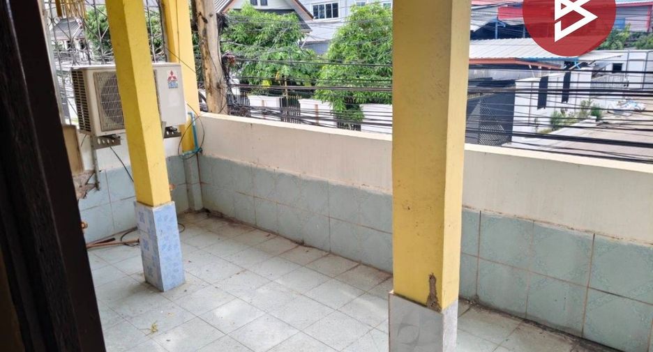 Casa adosada en venta de 4 habitaciones en Lam Luk Ka, Pathum Thani