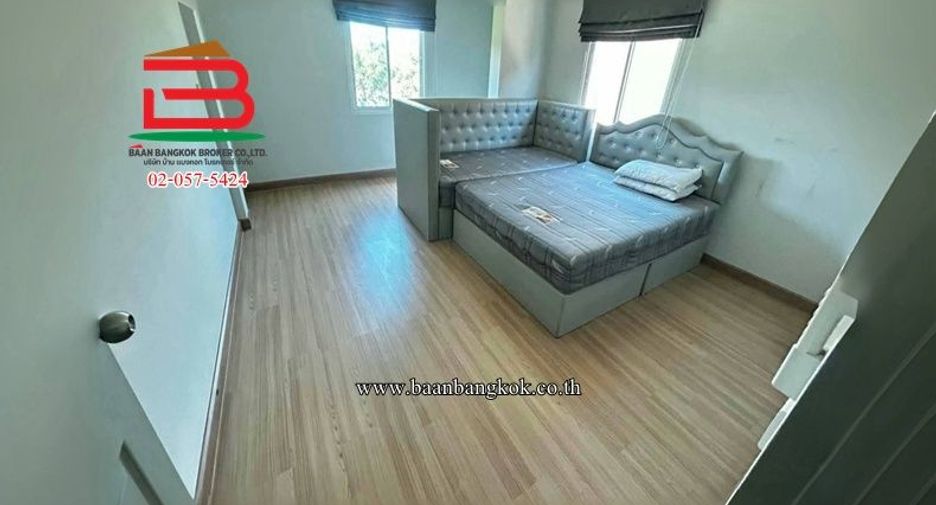For sale 4 bedrooms house in Nong Khaem, Bangkok