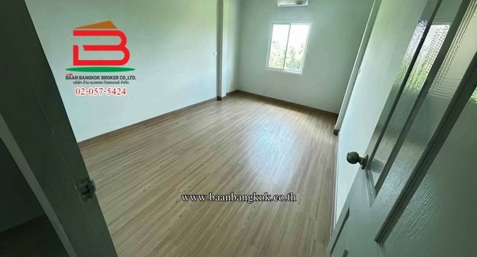 For sale 4 bedrooms house in Nong Khaem, Bangkok