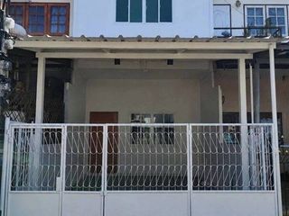 Продажа 2 спальни таунхаус в Лат Пхрао, Бангкок