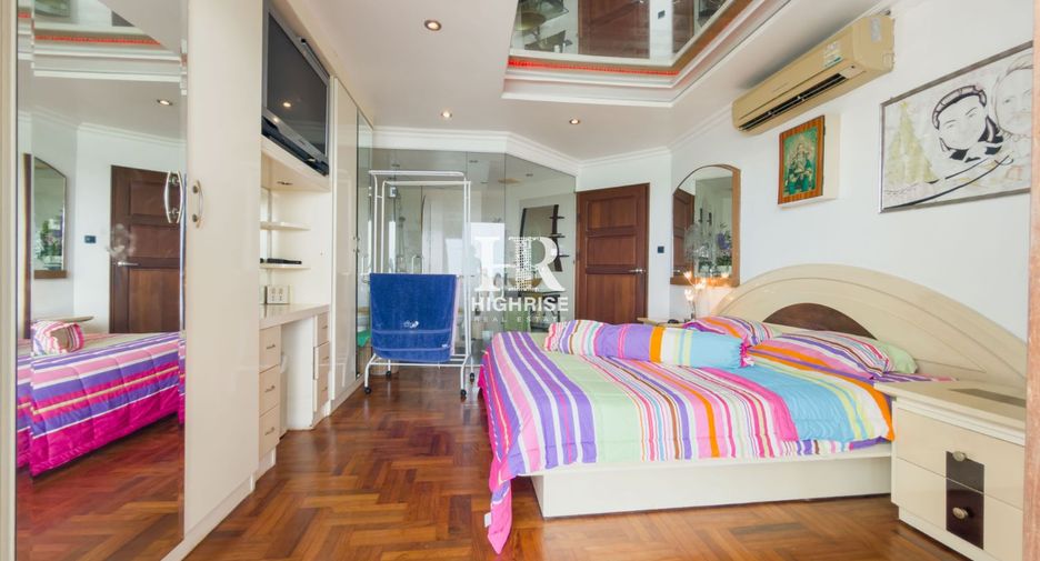 For sale 2 bedrooms condo in Bang Lamung, Chonburi