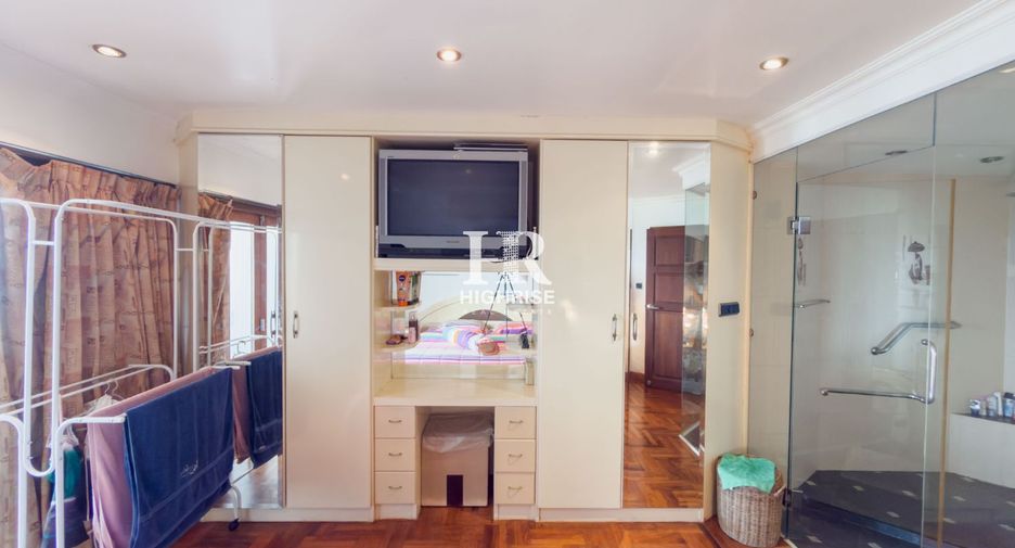 For sale 2 bedrooms condo in Bang Lamung, Chonburi